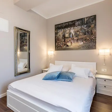 Theatre Of Dreams Rooms-3